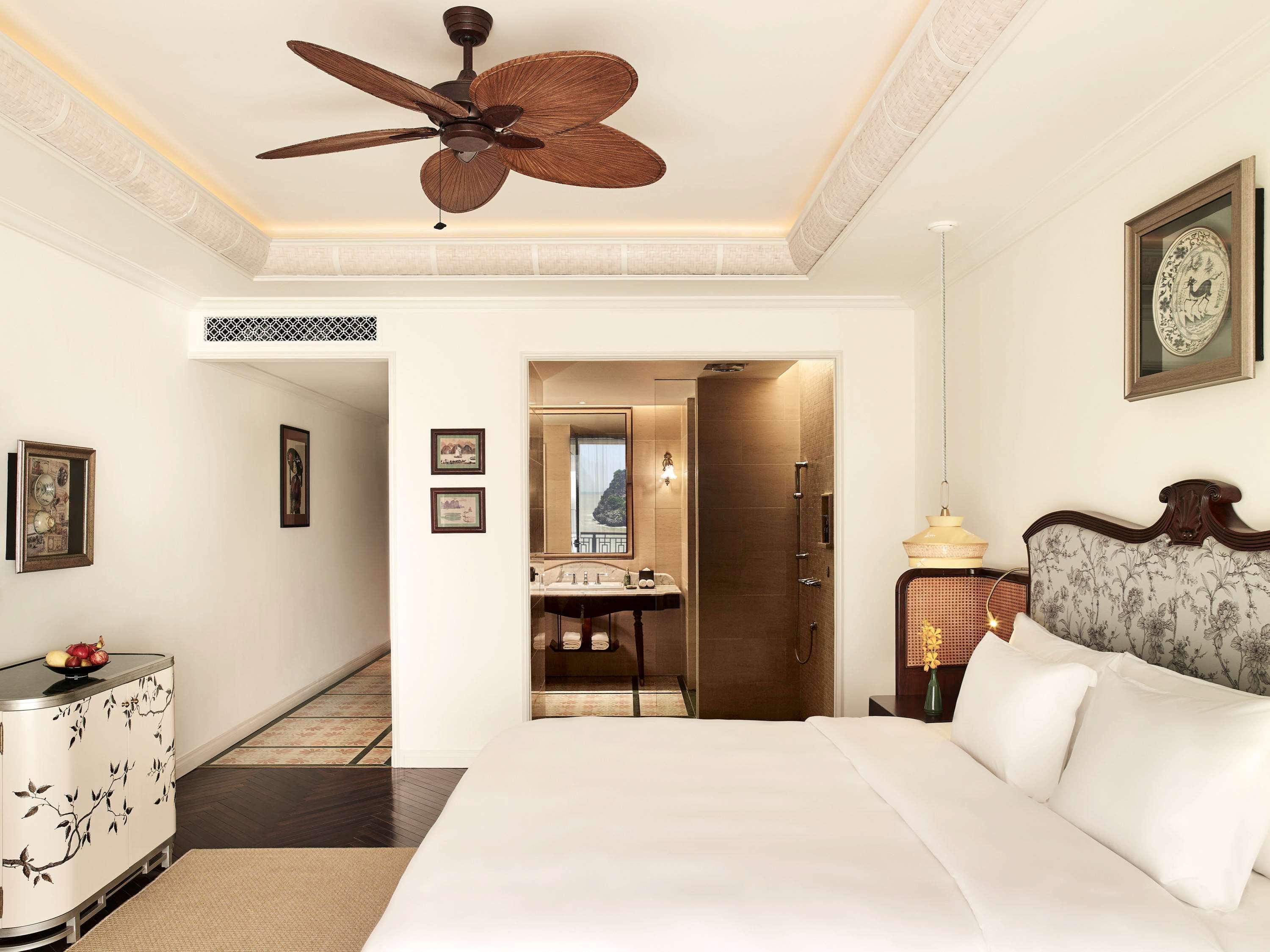 Hotel Perle D'Orient Cat Ba - Mgallery Chan Chau Eksteriør bilde A room at the Taj Bengal