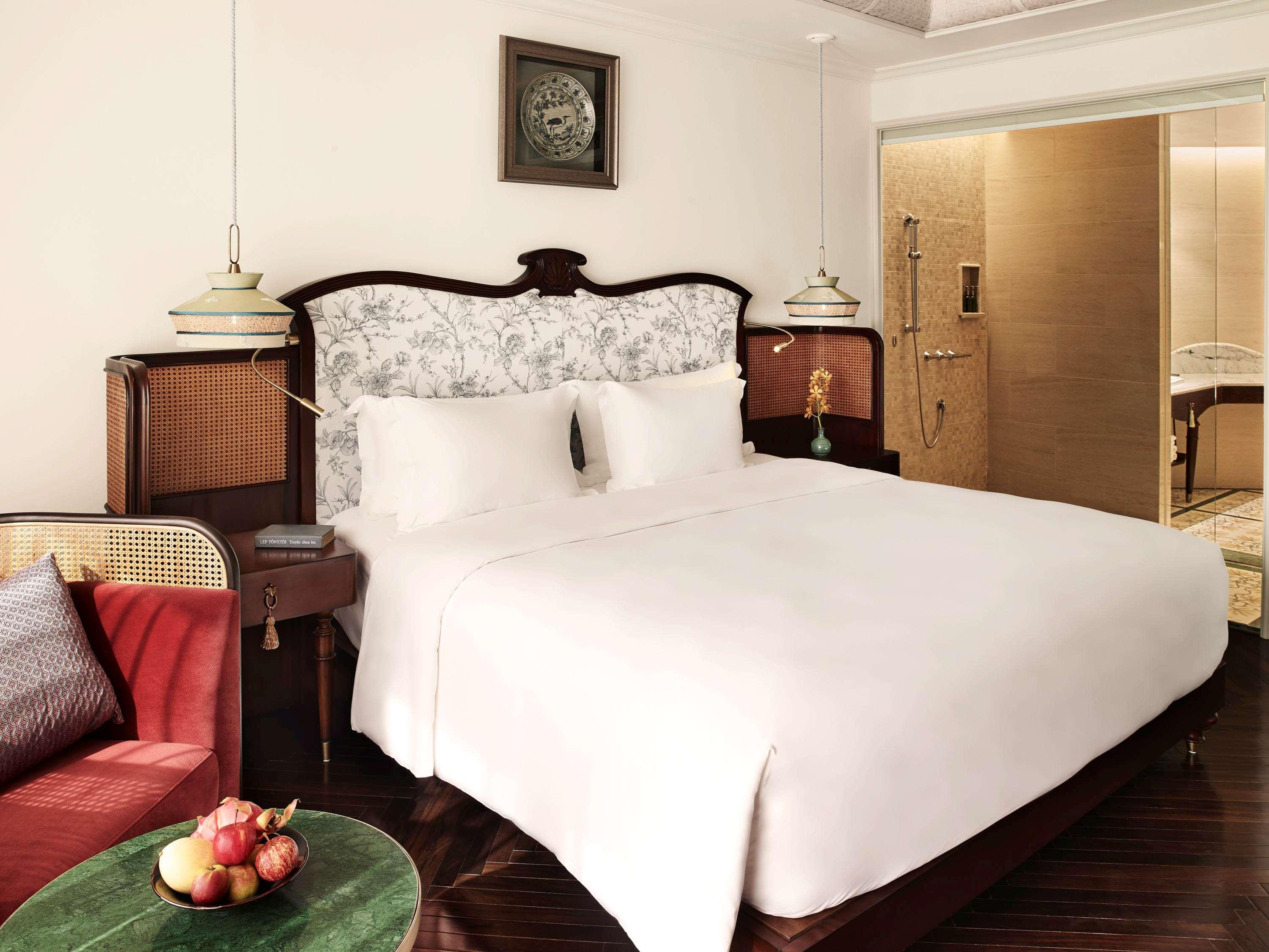 Hotel Perle D'Orient Cat Ba - Mgallery Chan Chau Eksteriør bilde A bedroom at the hotel