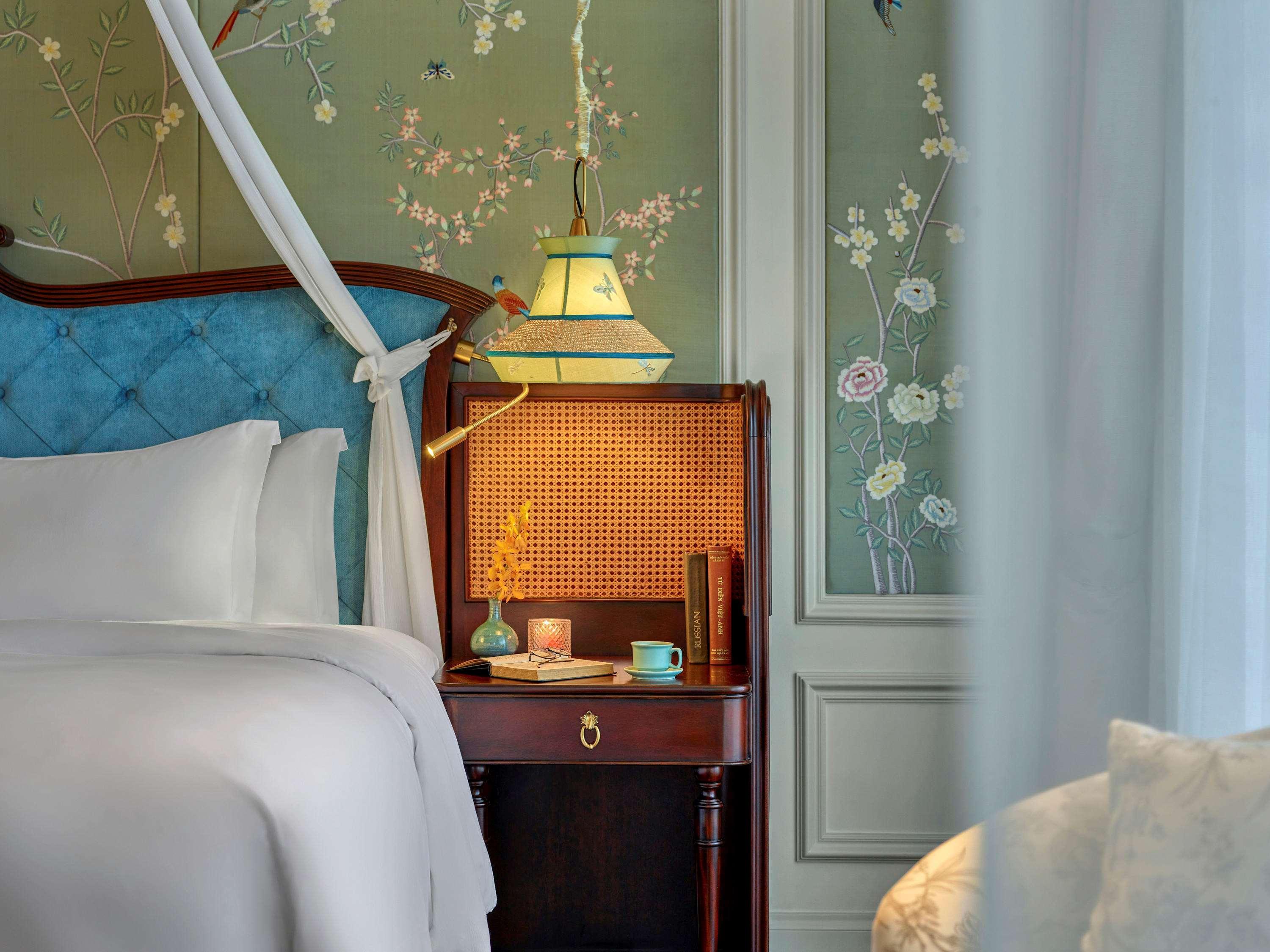 Hotel Perle D'Orient Cat Ba - Mgallery Chan Chau Eksteriør bilde A bedroom at the Mandarin Oriental, Bangkok