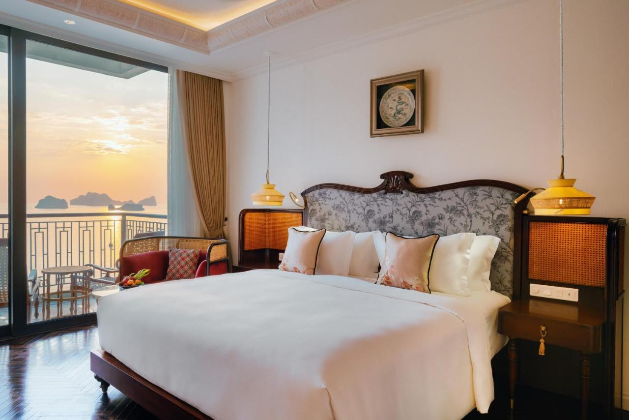 Hotel Perle D'Orient Cat Ba - Mgallery Chan Chau Eksteriør bilde Deluxe Ocean View